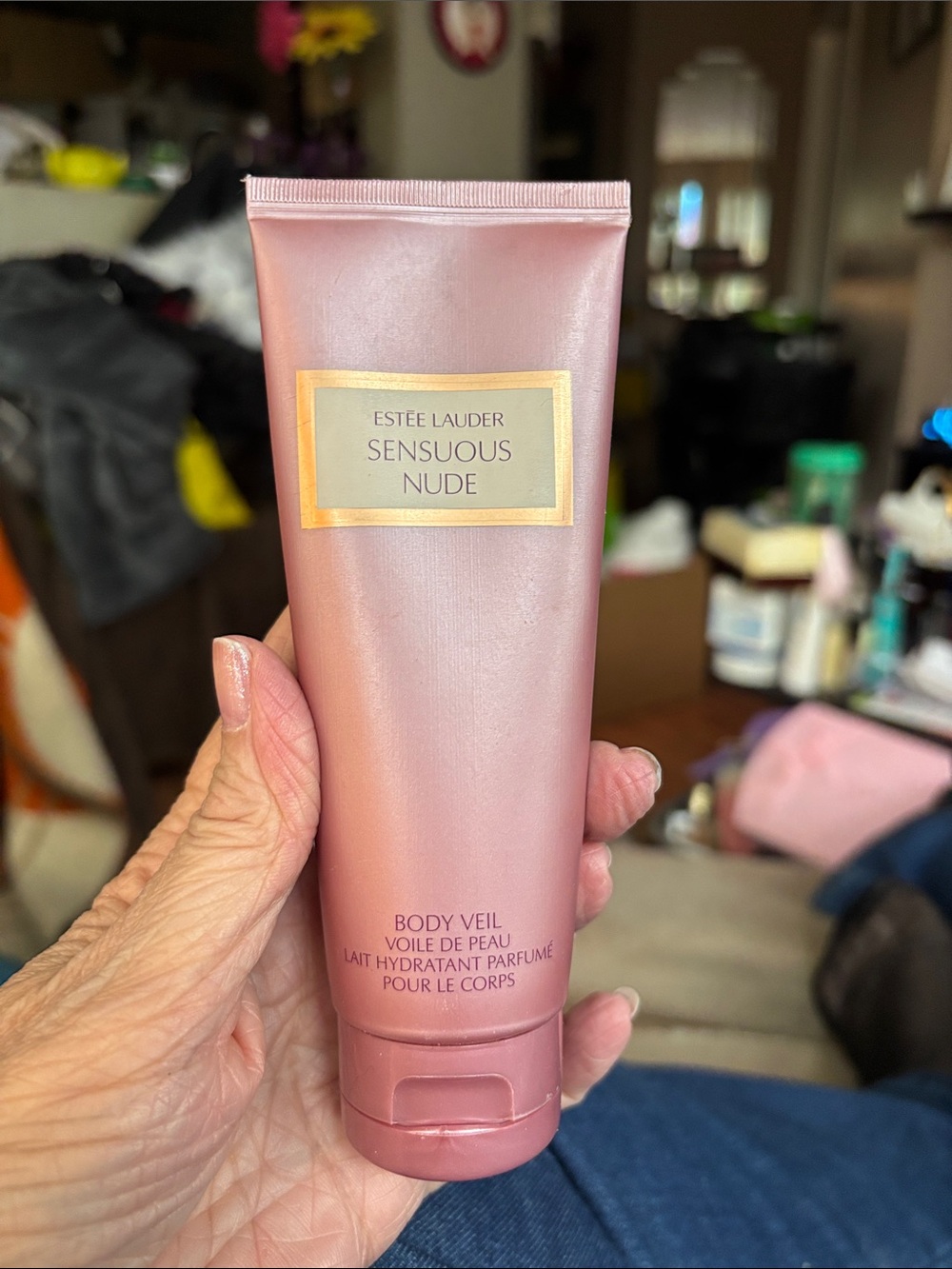 Estée Lauder Sensuous Nude Body Veil Moisturizer 100ml.   Lightly Used.